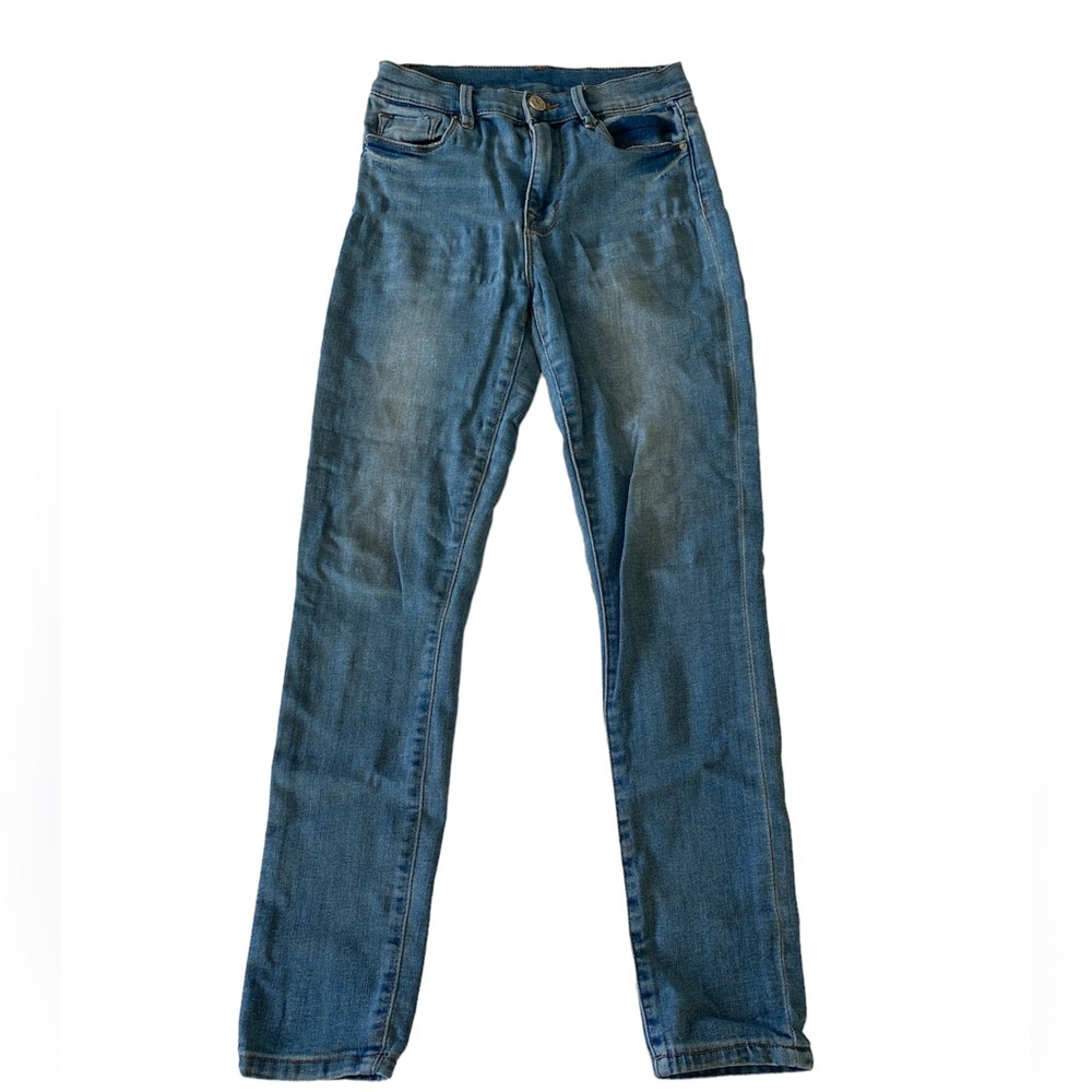 ⭐️2/20$ - BDG Blue Light Jeans High Rise
